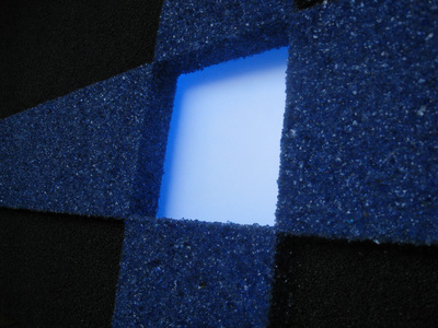 JK 09680 Die Lichtquelle 100 x 100 cm Quarzsand + Glas + LED-Leuchte + Holzplatte Detail 3